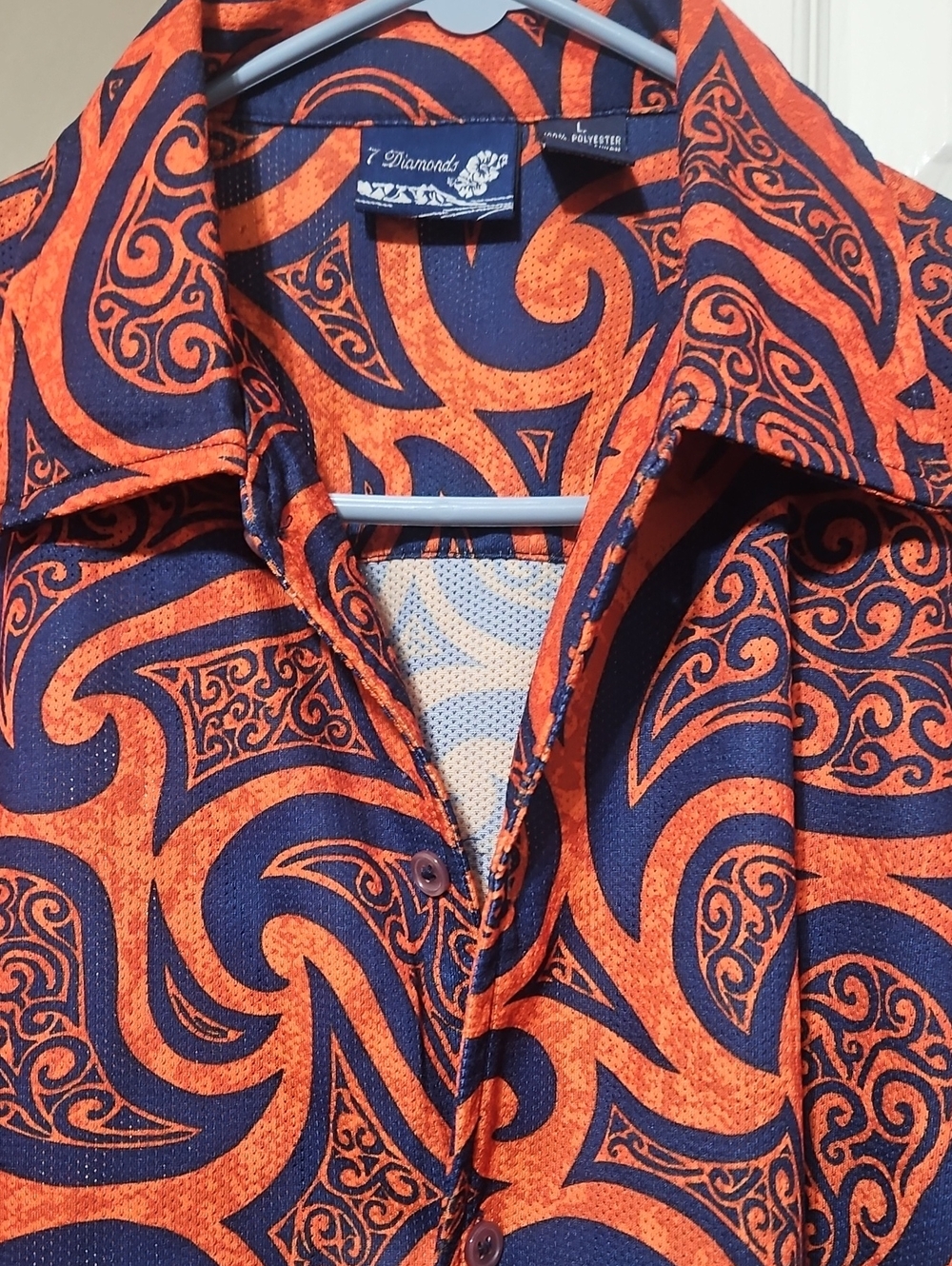 7 Diamonds Men's Orange and Navy Paisley Short Sleeve Button-Down Shirt - Picture 3 of 6